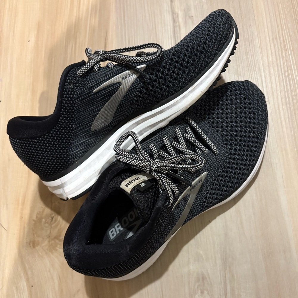 Brooks Charcoal Athletic Sneakers